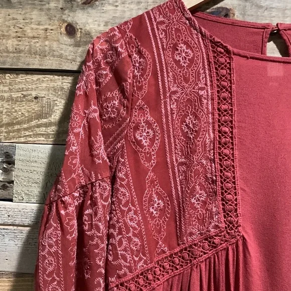 TAYLOR & SAGE Lace Boho Gauze Top S.   B - Picture 3 of 9